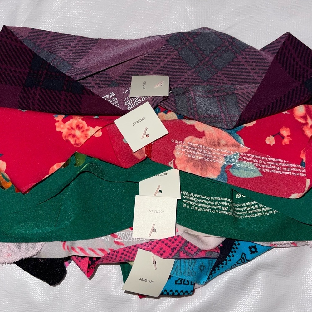 PINK Victoria’s Secret Colorful 5-Piece Panty Set | Multi Color | All XS | NWT - Picture 2 of 3